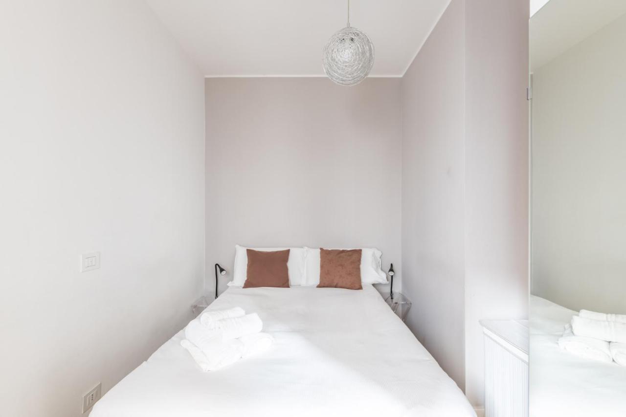 Easylife - Sofisticato Monolocale Con Terrazzino Nel Cuore Di Porta Venezia Milão Exterior foto